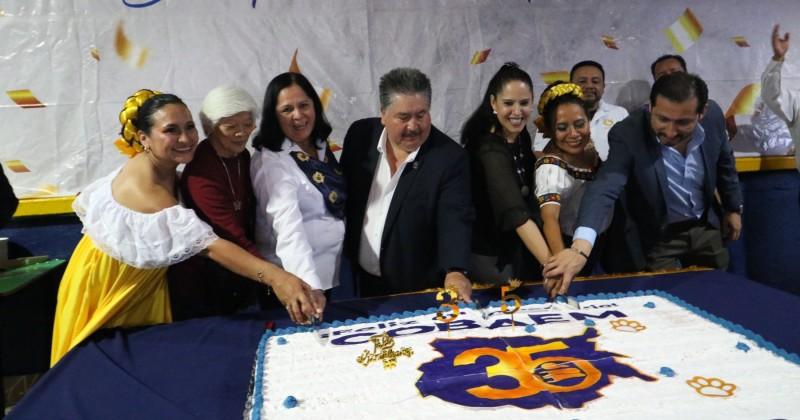 Celebra plantel 01 del COBAEM 35 años de liderazgo en la formación de estudiantes bachilleres